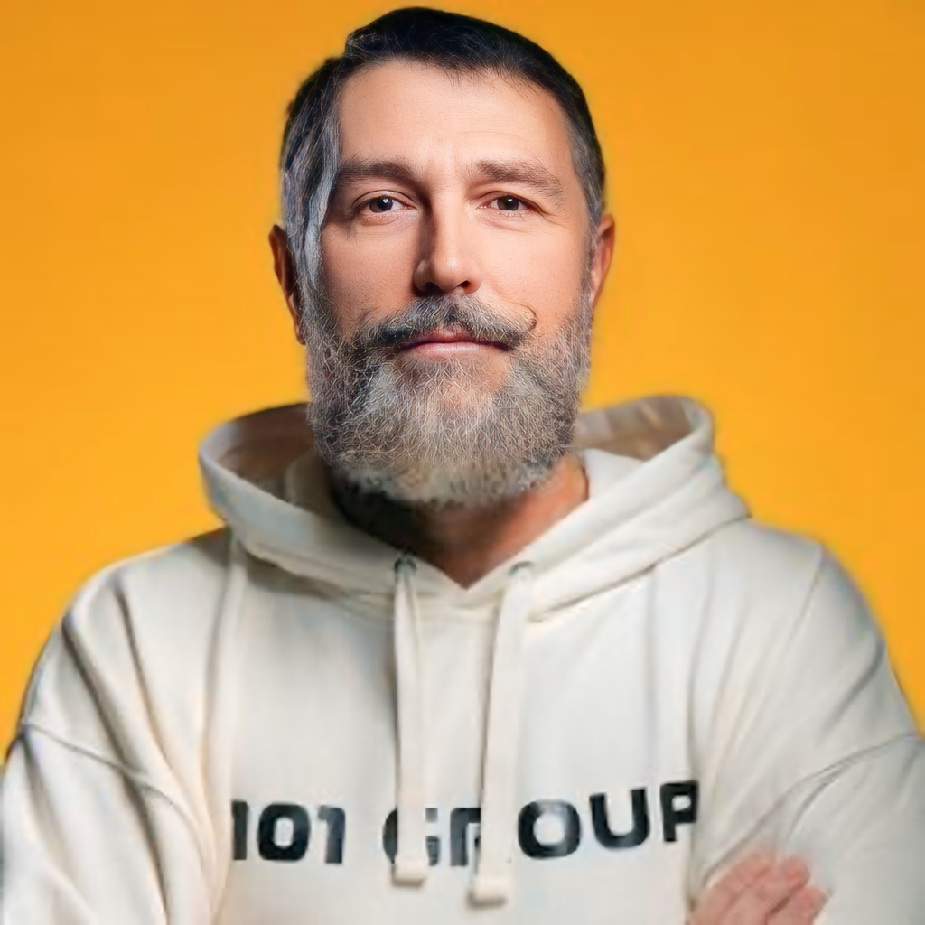 Александр Сурнов